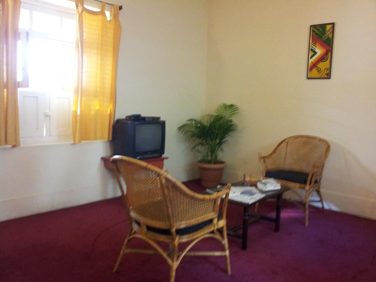 Hotel Maurya Mysore Luaran gambar